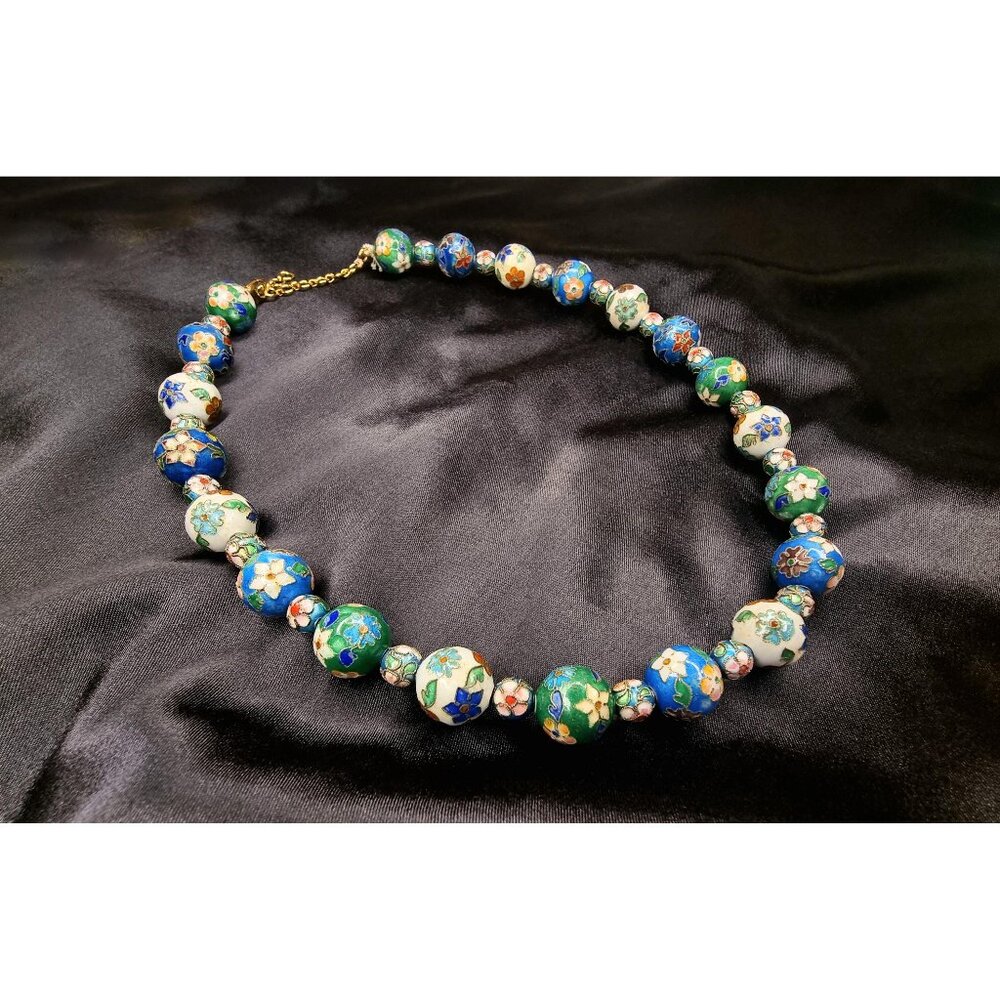 Vintage Asian Cloisonne Blue Green White Floral Flowers Beaded Necklace